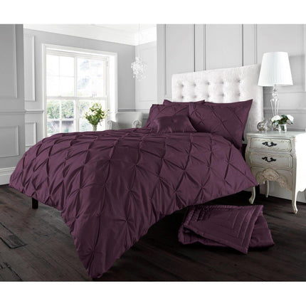 Experience the comfort and luxury of ALFORD Duvet Cover Set in a subtle aubergine shade. Crafted from high quality polycotton for optimal softness and breathability, this lightweight set includes a duvet cover and pillowcase for an inviting bedroom ensemble.