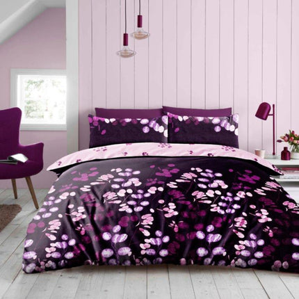 The AMERIE duvet cover set is designed with a luxurious purple hue, adding a touch of elegance and sophistication to your bedroom. Crafted from soft, comfortable fabric, this ensemble is durable and easy to care for.