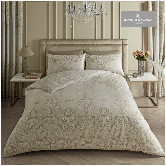 The ANTOINETTE bedding is crafted from a high-quality, natural material with subtle texture for a luxurious touch. Its natural color makes it easy to blend in with other colors and creates a cozy atmosphere. Perfect for a cozy night's sleep.