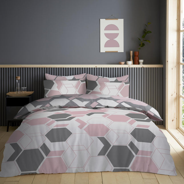 ASTER GEO Duvet Cover Set is designed to provide optimal comfort and ease of care with its blend of natural cotton and microfiber. The grey and blush pink color scheme grants a tranquil atmosphere for any bedroom space. This set is fade resistant for long lasting beauty.