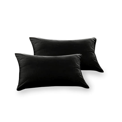 Discover deep, restful sleep with the MICROFIBRE SUPER DREAMER. Crafted from luxurious microfibre, enjoy a cool and comfortable night of sleep with the modern black colored pillowcase. Breathable and hypoallergenic, the MICROFIBRE SUPER DREAMER provides optimal support for a restful sleep experience.