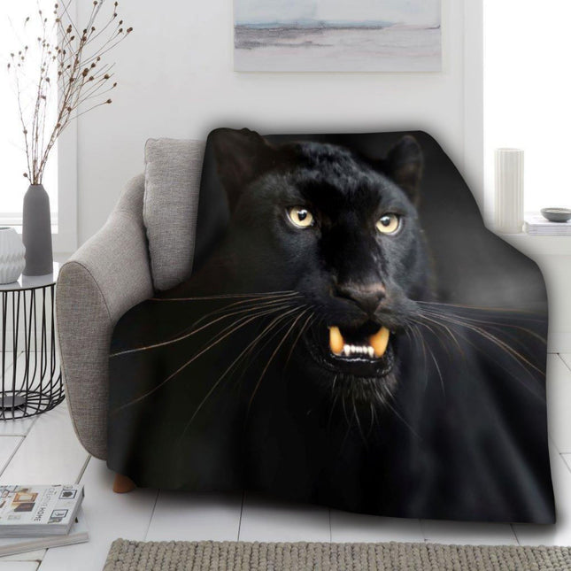 Our 3D THROW has a unique 3D texture, made with soft, smooth, and durable linen for optimal comfort. Enjoy a warm, hypoallergenic sleep experience with a premium-crafted Black Panther design.