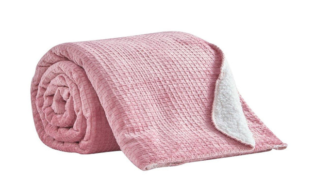 WHISION is a high-quality sherpa fleece, renowned for its warmth. It is also highly moisture-resistant and reacts well to spot treatments. This product comes in a beautiful shade of Blush Pink.