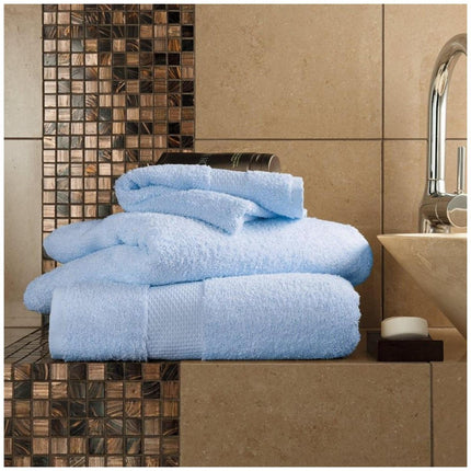 MIAMI BATH SHEET towels are made with ultra-soft fabric for a luxuriously plush feel. Absorbent material helps you stay dry and warm after a shower or bath. Enjoy the comfort of a high-quality towel in chambray color.