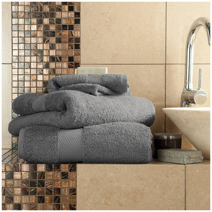 MIAMI BATH SHEET is an absorbent and soft towel crafted with superior quality material for maximum comfort. Boasting remarkable absorbency, this towel in a charcoal color helps keep you warm and dry.