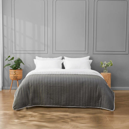 Our REVERSIBLE BED SPREAD features a unique Pinsonic design, made with majestic colors to enhance any home decor. The luxurious charcoal/grey color is perfect for any living room, bedroom, or guest room. Add sophisticated style to your home with this elegant bed spread.