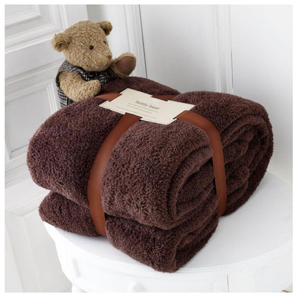 The TEDDY COLLECTION is a premium quality, hypoallergenic teddy bear throw blanket. Soft and cosy, perfect for keeping you warm, it's machine washable at 30 degrees for convenience. It's part of the UK Hot Collection, featuring a unique animatronic design, and comes in a chocolate color.