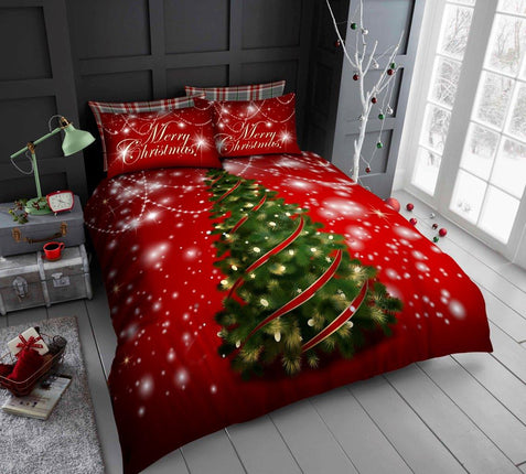 Bring the holiday spirit into your bedroom with this luxurious Christmas Tree duvet cover set. Crafted with a classic Christmas Tree pattern and a button closure, this duvet cover combines style with comfort. The matching pillowcase is the perfect finishing touch to make your home cozy and festive.