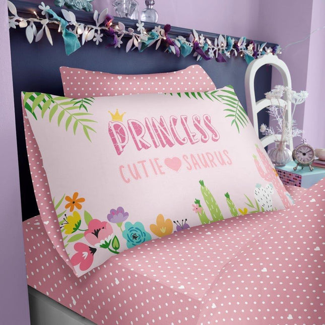 The CUTIE SURAUS Kids Fitted Bed Sheet is perfect for your little one's room. Made from premium quality material, it's soft, breathable and gentle on their skin. The vibrant pink hue is sure to bring a pop of color to your nursery. Make bedtime enjoyable.