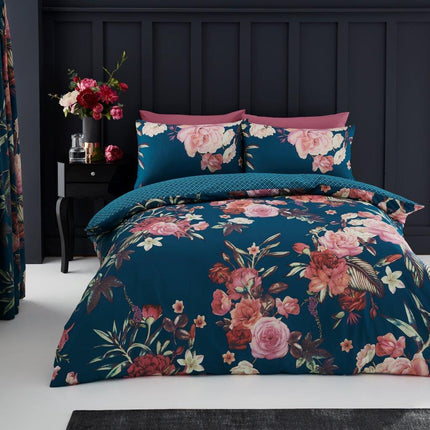 FLORA features a beautiful teal colored printed duvet cover set. Made from a soft fabric blend of polyester and cotton, it is designed to last. Its hypoallergenic construction ensures a comfortable and breathable sleep experience every time.