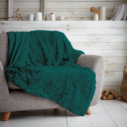 HUGG & SNUG ultra-soft blankets will keep you warm and cozy with its luxurious fabric and advanced hypoallergenic properties. This blanket is also colorfast and will look great for years without fading. Get the perfect combination of comfort and style with the green color option.