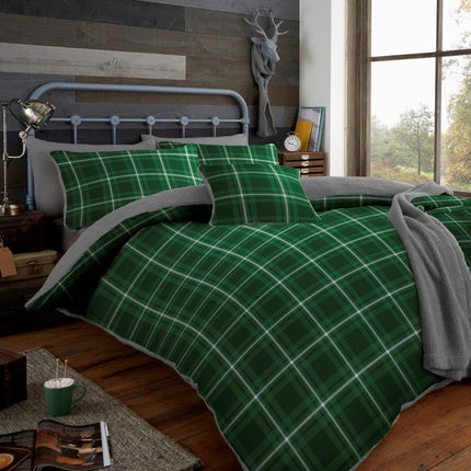 Enhance your bedroom decor with the stylish HIGHLAND CHECK Teddy Highland Check Duvet Cover Set. This cozy duvet set is made of soft, plush fabric in green/charcoal color and features modern check design, making it perfect to add a contemporary touch to your bedding.