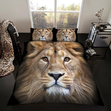 The 3D PREMIUM Duvet Cover Set is crafted for optimal comfort. Made with fade resistant, polyester fabrics, this set is designed to last. Featuring a classic lion pattern, this duvet cover set makes a sophisticated statement in any room.