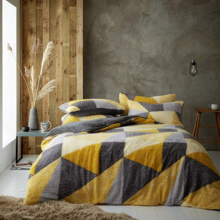 This LICHFIELD Duvet Cover Set offers comfort and style in one package. The ochre and grey colors coordinate to create a warm and inviting atmosphere. The duvet cover set features a luxurious, soft to the touch feel construction. Enjoy a cozy night of sleep in this high quality, yet affordable duvet set.