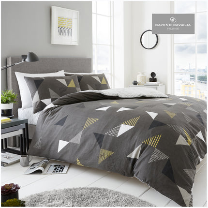 MARCO's grey duvet cover set is made from ultra soft and hypoallergenic polyester microfibers. The breathable fabric is perfect for all seasons and helps keep skin dry and comfortable. The unique stylish pattern is stylish and timeless. This duvet cover set is machine washable and designed to last.