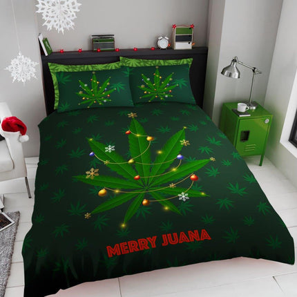 The MERRY JUANA Duvet Cover Set is the perfect way to provide your bedroom with a vibrant, comfortable feel. Made with 50% polyester 50% cotton fabric, this set is fade resistant and easy to care for. The vibrant colors stay bright and cheerful even after multiple washes. Get wrapped up in the stylish warmth of the MERRY JUANA Duvet Cover Set.