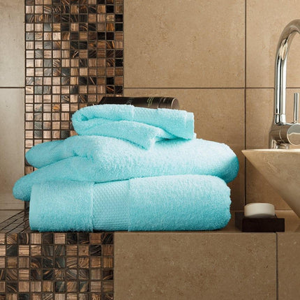 The MIAMI Jumbo Bath Sheet is a luxurious and indulgent bath accessory made from 100% cotton. Boasting an incredibly soft and absorbent material, it offers superior comfort and fast drying power. Available in a stunning Turquoise Color, it adds a touch of elegance to any bathroom.