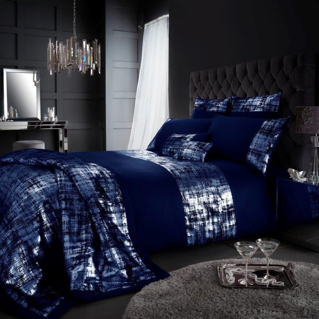 This elegant PROSECCO Duvet Cover Set features a navy color and a luxurious feel. Crafted from soft fabric, the duvet cover provides superior comfort and breathability. This ultra soft set will give you the perfect night's sleep.