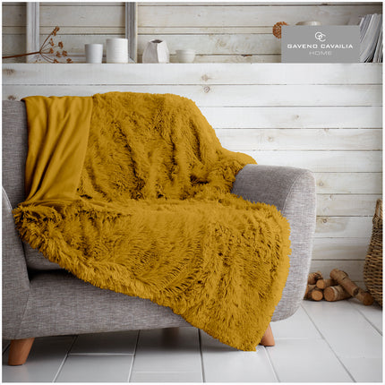 Stay safe and warm with Hugg & Snug! Our advanced textile technology provides superior warmth and comfort without compromising on softness and colorfastness. Crafted with hypoallergenic material, Hugg & Snug offers a luxurious texture and an eye-catching ochre hue that will last.