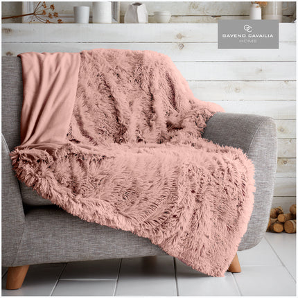 HUGG & SNUG offers high-quality, soft, and warm blankets in a beautiful pink hue. They are colorfast, hypoallergenic, and cosy to promote a comfortable sleep. Plus, they are perfect for snuggling up and keeping you warm!