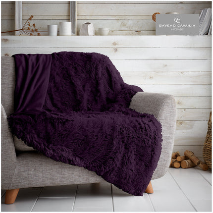 Hugg & Snug is a cozy and comfortable blanket that is warm, soft, and colorfast. It is also hypoallergenic, making it safe for those with allergies. Enjoy maximum comfort during chilly nights with Hugg & Snug.