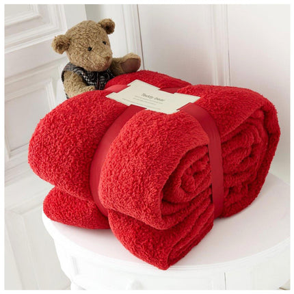 The TEDDY COLLECTION is a premium quality blanket made of soft, machine washable fabric at 30 degrees Celsius. An ideal UK Hot Collection blanket for keeping your little one warm and cozy. The hypoallergenic Teddy Bear Collection Throw comes in a charming red color. Perfect for a baby's sensitive skin.