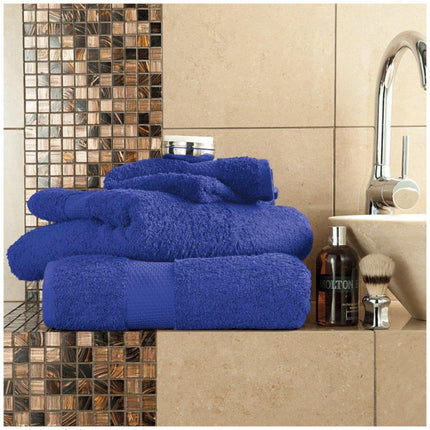 Experience the luxurious comfort of the MIAMI BATH SHEET. Made from ultra-soft material, this absorbent towel will keep your skin warm and dry while its royal blue color adds a touch of elegance. Enjoy a spa-like experience in the comfort of your own home.