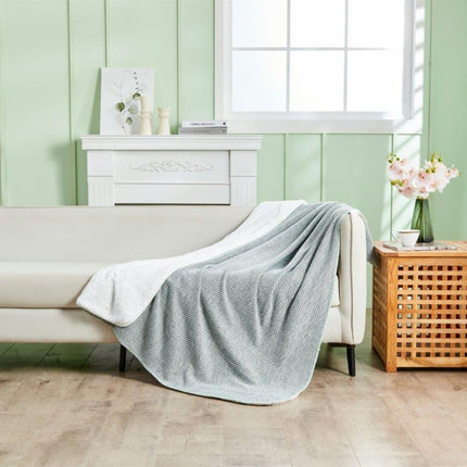 GRACIN is an easy-care home accessory that makes a statement. It features a sage green color that will accentuate any decor. An ideal addition for any home, GRACIN is sure to impress.