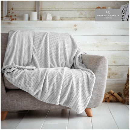 Stay cozy and stylish with the POP CORN THROW. Made of super soft fabric, this sofa throw is perfect for snuggling in on chilly days. The colorfast and hypoallergenic material is designed to last, and is easily washable at 30°C. Get ready for comfortable relaxation and modern style with the POP CORN THROW.