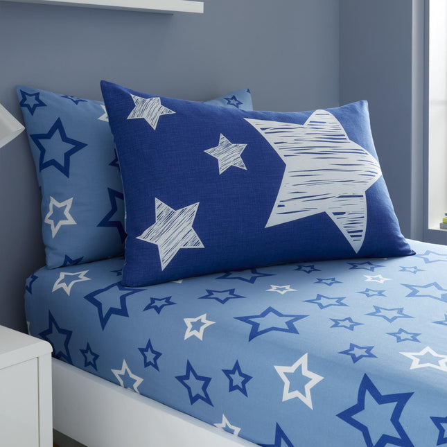 Add a stylish touch to any bedroom with our SUPERSTAR Kids Fitted Bed Sheet. Its navy color creates a cozy and comfortable atmosphere, perfect for a good night's sleep. It is soft and easy to maintain.