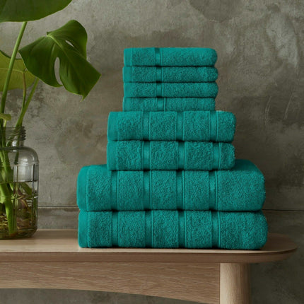 The BOSTON TOWEL BALE SET is made from luxurious, high quality materials that are machine washable and tumble dryable. It is highly absorbent, soft to the touch, and durable. This modern set is sure to bring a contemporary touch to any bathroom.