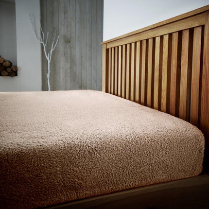 TEDDY PLAIN introduces luxuriously soft fitted sheets made from mink colored fabric. Perfectly designed to fit any standard mattress, these sheets offer maximum comfort and breathability. Napping or lounging just got a lot more luxurious.