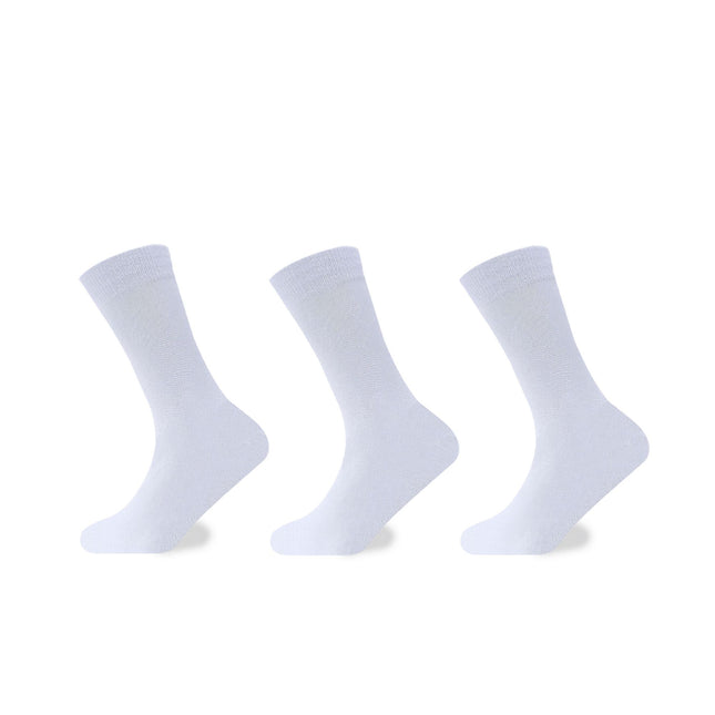 LYCRA SOCKS are designed with superior moisture-wicking capabilities and breathability. Combining LYCRA fibers and polyamide fibers, these socks provide maximum comfort and dryness throughout the day. The white color ensures a clean, sleek look