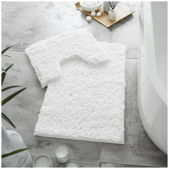 The ZERO TWIST Shaggy Bath Mat Set offers ultra-soft comfort and absorbency for the bath. The high-grade, long-lasting microfiber offers exceptional absorbency and a luxurious feel with its zero-twist pile. The set comes in a bright white color that complements any bathroom decor.