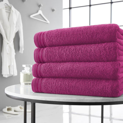 The WILSFORD BATH SHEET is made with luxurious quality materials, offering an exceptional softness and long-lasting durability. Its smoothness and vibrant Pink color stands out, allowing you to enjoy a luxurious spa experience in your own home.