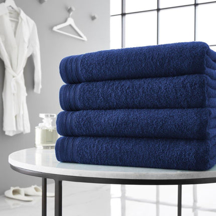 The WILSFORD BATH SHEET combines luxurious quality and royal blue color for a luxurious, spa-like experience. Formulated with a special blend of fibers, this bath sheet offers an exceptional level of softness and smoothness, while also providing excellent durability. Enjoy the perfect bath time experience without compromising on comfort and quality.