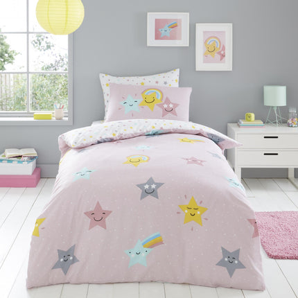 HELLO STAR Kids Duvet Cover Set brings a peaceful and chic look to any child's bedroom. Crafted of soft and lightweight cotton blend, this pink duvet cover set is designed with comfort and durability in mind. Let your child drift off to sleep in style.